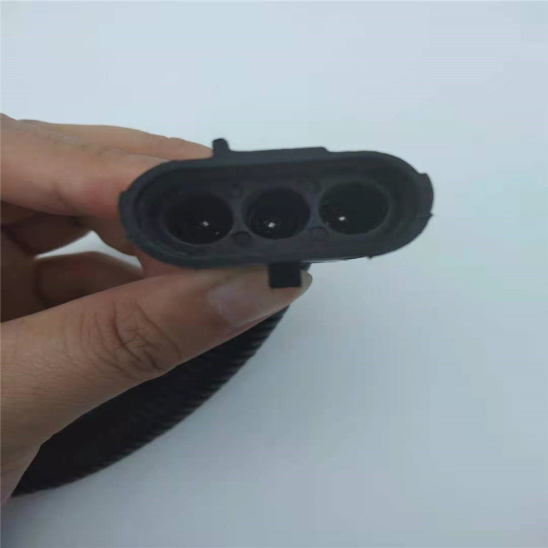 D59-105-04 Zawór elektromagnetyczny zatrzymania 12 V pasujący do silnika wysokoprężnego koparki Cummins