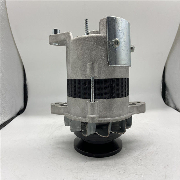 600-861-3610 Alternator koparki 24V 30A Pasuje do 4D95L PC60-8 70-8 PC110-7-8 PC130-7-8
