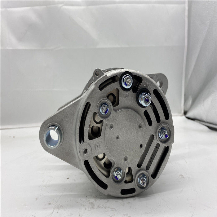 600-861-2110 Alternator koparki Pasuje do alternatora silnika Diesla 4D102 PC75UU-3 PC7500-3