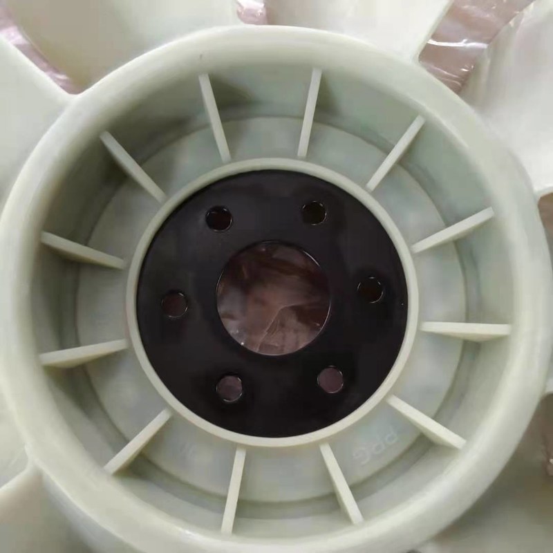 600-625-7620 Ostrze wentylatora chłodzącego silnik koparki Pasuje do PC200-8 PC200-6 PC200-7 6D102