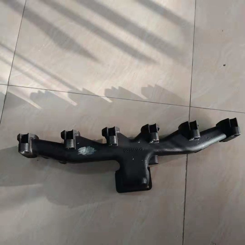 YUBP-00785 Części zużywające się do koparki Kolektor wydechowy do silnika wysokoprężnego 6D102 Hyundai R225LC-7